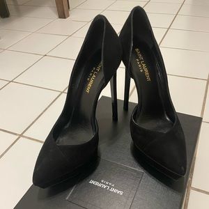 Black Suede Yvent Laurent 5inch pumps with 1 inch platform!